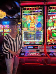 Tampilan antarmuka Live Casino juday99 di layar ponsel dengan meja Baccarat aktif